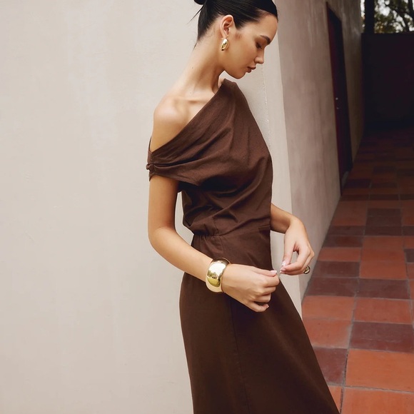 Commense Cotton & Linen Asymmetrical Neck Off the Shoulder Long Maxi Dress - Picture 3 of 12